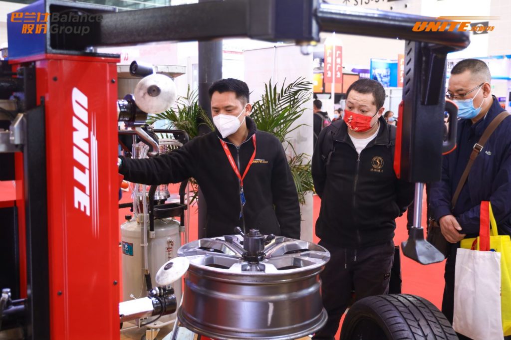 上海巴蘭仕榮獲2022年度中國(guó)汽保生產(chǎn)企業(yè)TOP30-3